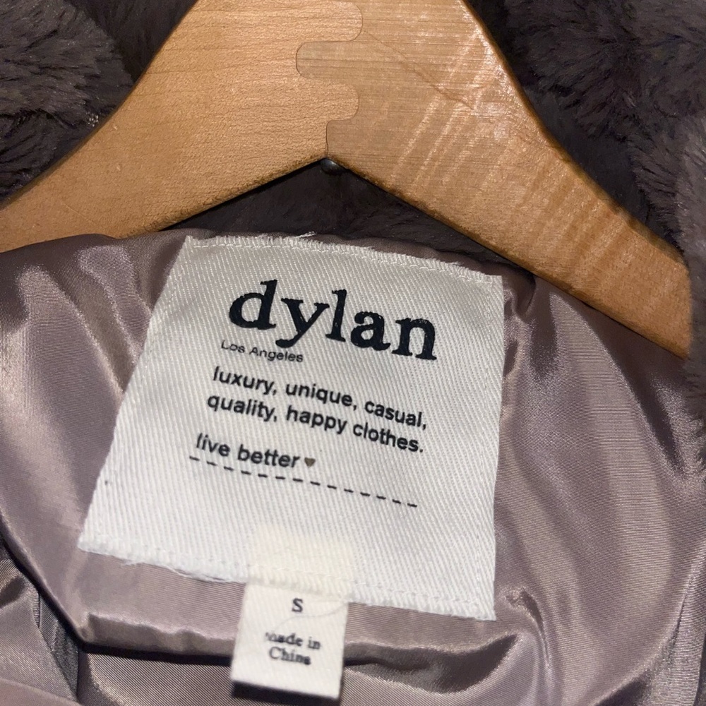 Dylan Faux Fur Love Vest. Size Small. - Picture 3 of 3